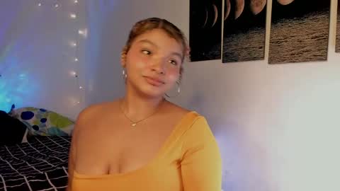 chloe_kisses online show from 04/21/26, 11:27