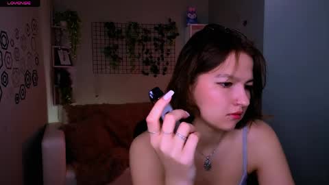 chloe_ley online show from 05/25/26, 09:04