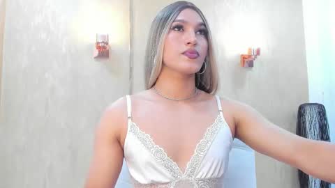 chloe_luxury online show from 03/06/26, 09:55