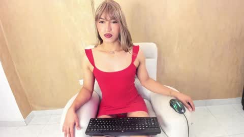 chloe_luxury online show from 05/12/26, 01:19