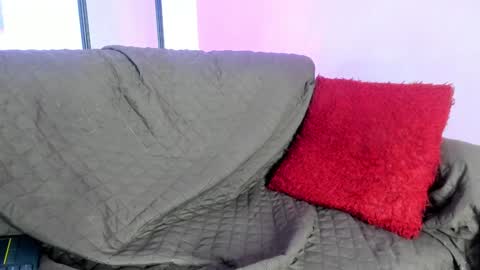 chloe online show from 01/25/25, 05:40