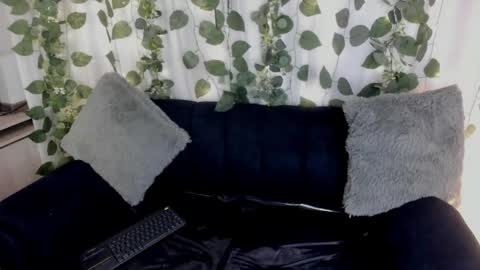 Snapshot of chloe_petite2 chatting on 05/02/26, 07:08 Chloe online show from 05/02/26, 07:08