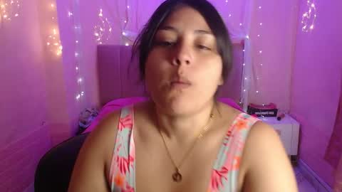 chloe_smith5 online show from 10/09/25, 01:31