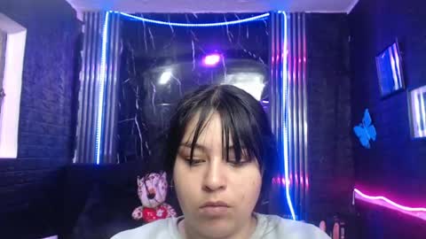 Snapshot of chloe_smith5 chatting on 04/27/26, 01:09 chloe_smith5 online show from 04/27/26, 01:09