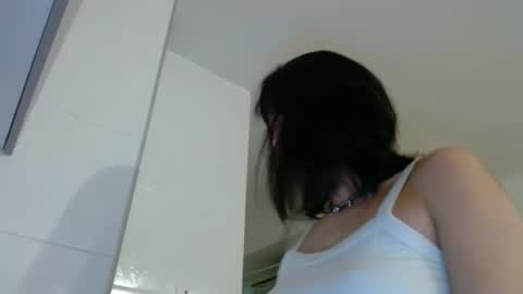 cloes  online show from 09/13/25, 12:32