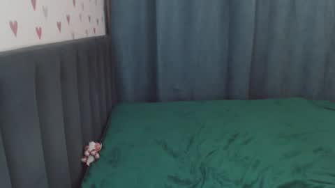 Chloe online show from 10/10/25, 07:35