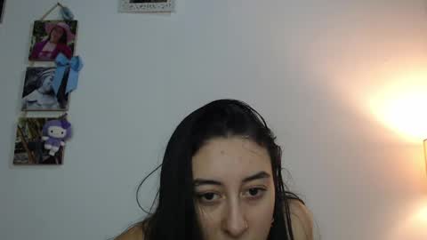 Snapshot of chloe_vahos chatting on 05/28/26, 09:23 Chloe online show from 05/28/26, 09:23