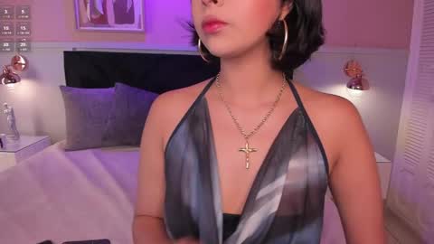 Snapshot of chloe_watson_ chatting on 05/01/26, 08:02 online show from 05/01/26, 08:02