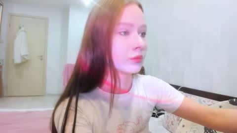 chloe wifey online show from 10/28/25, 03:14