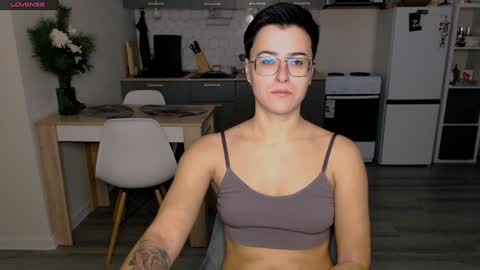 Eva and Sandra online show from 12/19/24, 11:07