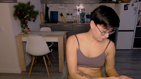 Eva and Sandra online show from 01/05/25, 10:21