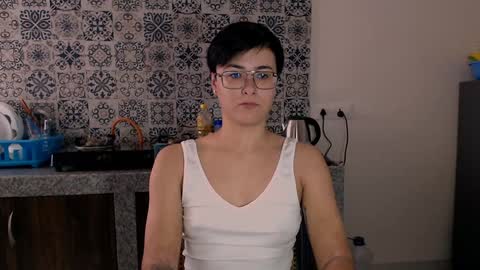 Eva and Sandra online show from 02/02/25, 09:08