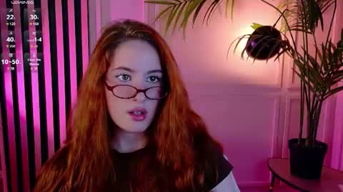 Snapshot of chloeaster chatting on 06/28/26, 10:05 Chloe online show from 06/28/26, 10:05