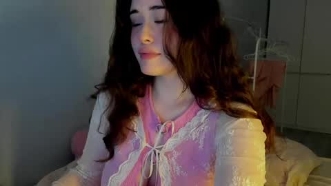 My name is Chloe Like my broadcast pls online show from 05/07/26, 04:29