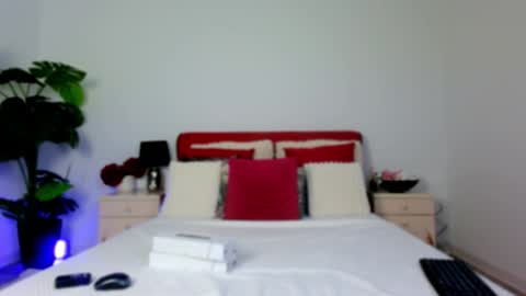 Chloe online show from 02/19/26, 04:41