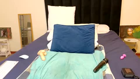 Snapshot of chloechrome chatting on 02/05/26, 06:23 Chloe Chrome online show from 02/05/26, 06:23