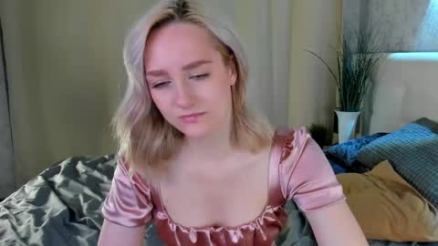 Chloe Deccker online show from 05/23/26, 01:22