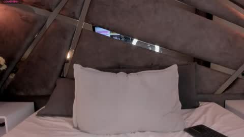 chloee_parkerr online show from 04/24/26, 04:15