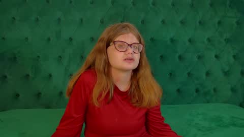 ChloeHalses online show from 03/25/26, 05:35