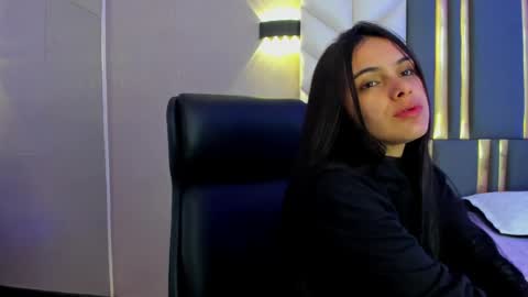 Snapshot of chloeharper_ chatting on 05/11/26, 11:38 Chloe Harper online show from 05/11/26, 11:38