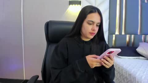 Snapshot of chloeharper_ chatting on 06/03/26, 11:46 Chloe Harper online show from 06/03/26, 11:46