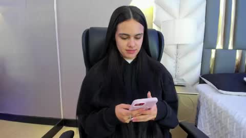 Snapshot of chloeharper_ chatting on 06/04/26, 11:49 Chloe Harper online show from 06/04/26, 11:49