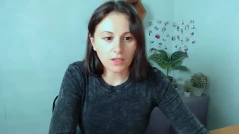 Chloe online show from 10/06/25, 02:03