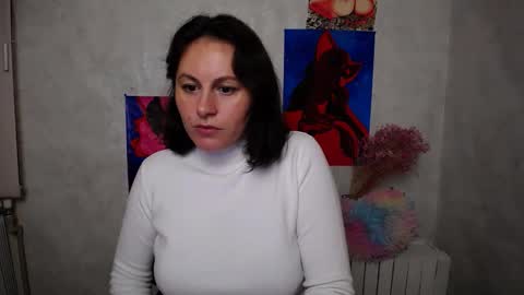 Chloe online show from 10/11/25, 10:36