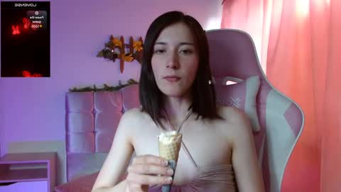 Snapshot of chloejohnsoon chatting on 02/08/25, 08:42 Chloe online show from 02/08/25, 08:42