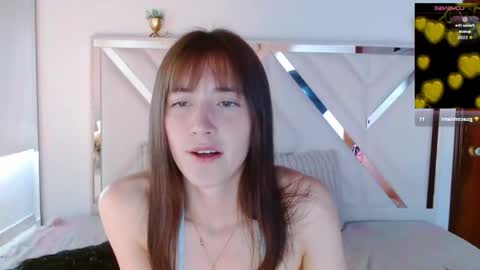Snapshot of chloejohnsoon chatting on 10/11/25, 01:31 Chloe online show from 10/11/25, 01:31