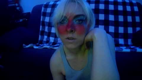 Snapshot of chloekissxo chatting on 01/11/25, 08:21 Chloekissxo online show from 01/11/25, 08:21