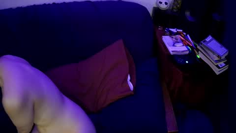 Snapshot of chloekissxo chatting on 09/24/25, 01:53 Chloekissxo online show from 09/24/25, 01:53