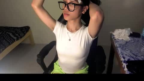 Snapshot of chloelana chatting on 01/17/26, 01:10 chloelana online show from 01/17/26, 01:10