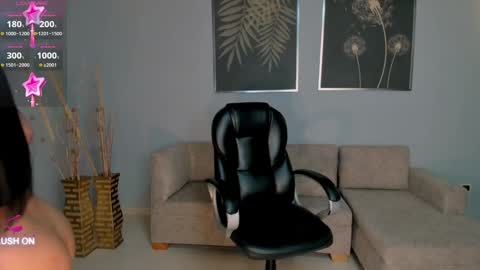 Chloe  OF chloemanson online show from 01/26/25, 02:35