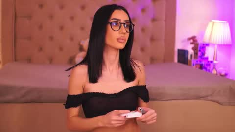 Chlo online show from 02/22/26, 04:24