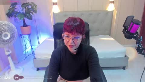 Snapshot of chloerossee chatting on 12/27/24, 02:14 Chloe rosse online show from 12/27/24, 02:14