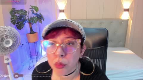 Snapshot of chloerossee chatting on 02/01/25, 01:23 Chloe rosse online show from 02/01/25, 01:23