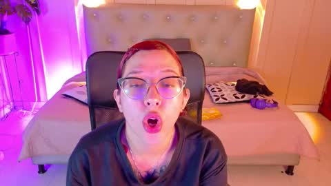 Chloe rosse online show from 12/21/25, 01:35