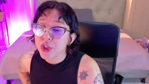 Snapshot of chloerossee chatting on 04/24/26, 01:30 Chloe rosse online show from 04/24/26, 01:30