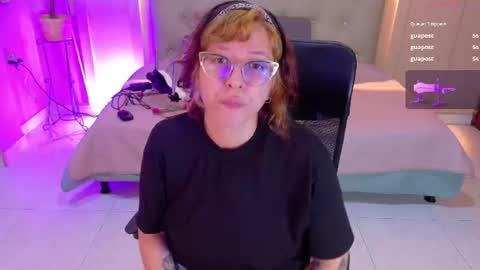 Snapshot of chloerossee chatting on 06/20/26, 02:03 Chloe rosse online show from 06/20/26, 02:03