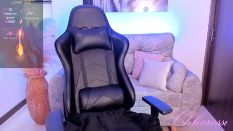 Laura online show from 12/13/24, 09:30