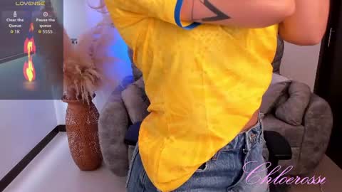 Laura online show from 07/07/26, 03:16