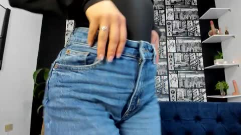 ChloeTurner  online show from 11/29/25, 08:12