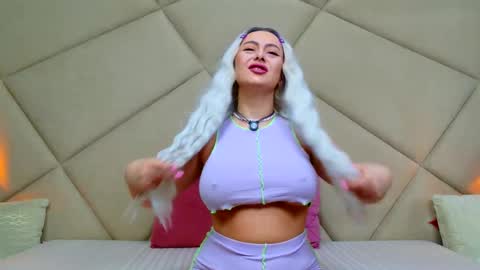 Chloe Vee online show from 02/14/26, 06:10