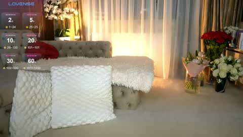 Chloe online show from 03/24/26, 09:20