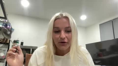 Chloe Babe online show from 01/10/26, 08:05