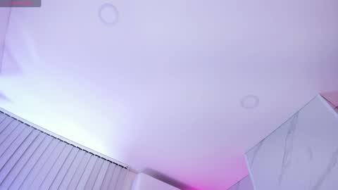 Snapshot of chlooee_ chatting on 01/08/25, 04:34 Chlooe online show from 01/08/25, 04:34