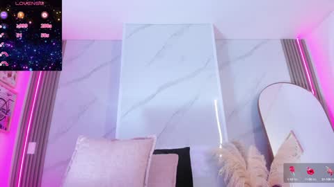 Snapshot of chlooee_ chatting on 01/19/25, 02:28 Chlooe online show from 01/19/25, 02:28