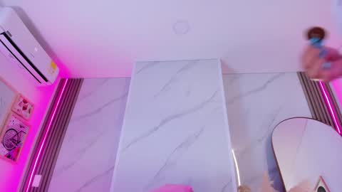 Snapshot of chlooee_ chatting on 02/02/25, 06:10 Chlooe online show from 02/02/25, 06:10