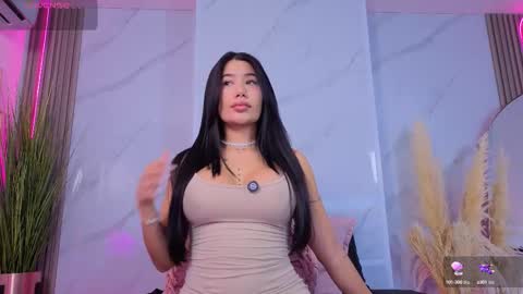 Snapshot of chlooee_ chatting on 09/15/25, 01:05 Chlooe online show from 09/15/25, 01:05
